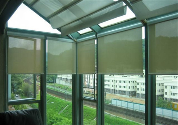 陽(yáng)臺(tái)電動(dòng)窗簾 陽(yáng)臺(tái)電動(dòng)窗簾